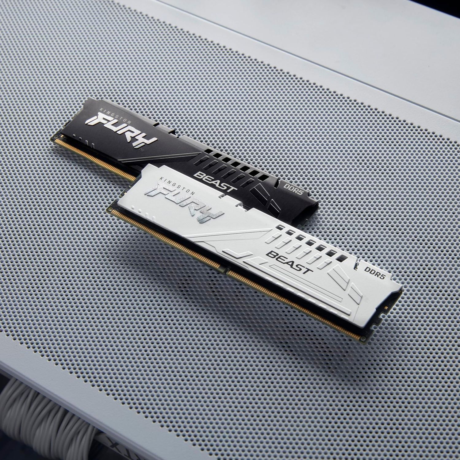 Память оперативная Kingston FURY Beast KF560C30BWE-32